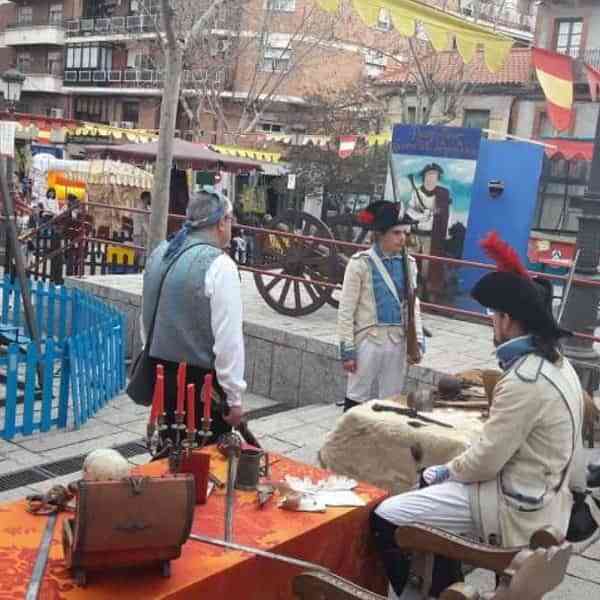 Un mercado con recreaciones y puestos artesanos este fin de semana en el centro histórico de Puertollano