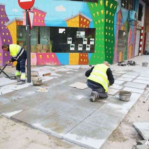 A finales de noviembre se estima que concluya la peatonalización de la calle Puerto de Puertollano