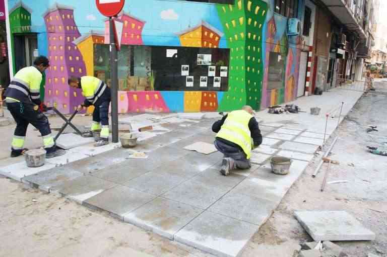 A finales de noviembre se estima que concluya la peatonalización de la calle Puerto de Puertollano