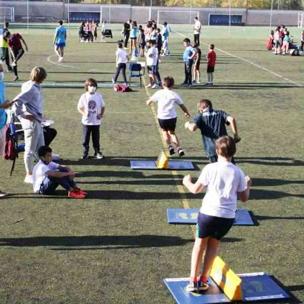Con el torneo “Jugando al atletismo” reinició la actividad del deporte escolar en Puertollano