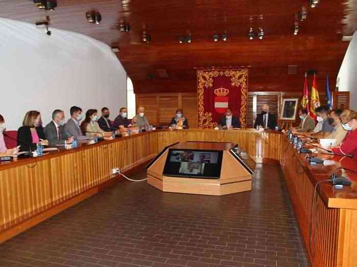 Almadén: La Mesa por la Opción Sur de la A-43 analiza la nueva situación en un encuentro en Almadén