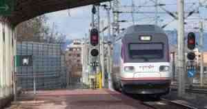 El PSOE pone en valor la inversión de 54 millones en la modernización del tren puertollano-extremadura