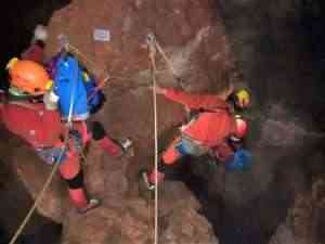Simulacro regional de espeleosocorro en la sima Juan Herranz II en Valsalobre