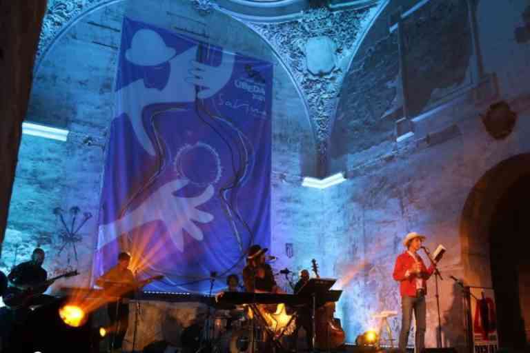 Música y poesía en “Agitado y Mezclado” el 19 de diciembre en el Teatro Municipal “Marcelo Grande” de Tomelloso