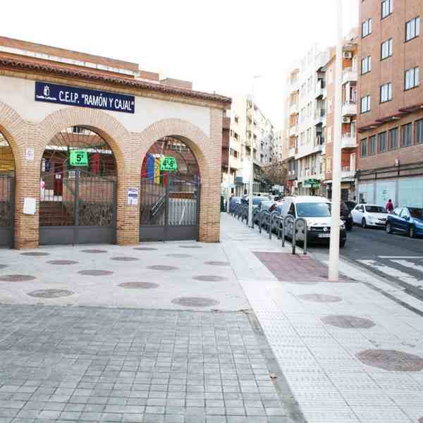 Camino seguro para el colegio Ramón y Cajal de Puertollano para garantizar la seguridad en el tránsito de los escolares