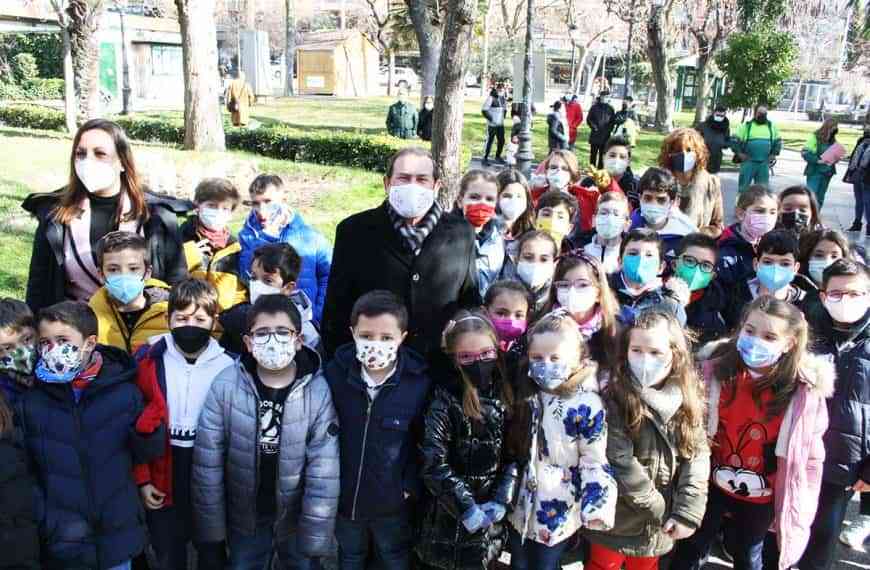 El Día Escolar de la No Violencia y la Paz han celebrado escolares de los centros educativos de Puertollano
