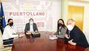 Representantes de Proclade presentaron su proyecto ‘Espacio de Cuidados y Grupos Positivos’ al alcalde de Puertollano