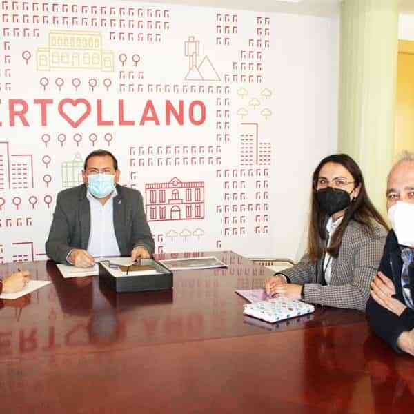 Representantes de Proclade presentaron su proyecto ‘Espacio de Cuidados y Grupos Positivos’ al alcalde de Puertollano