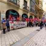 Seguimiento unánime en CLM de la huelga contra el ERE en Perfumerías Douglas