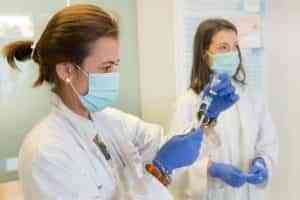 Castilla-La Mancha disminuye el número de casos y registra el menor número de ingresados en UCI por Covid en lo que llevamos de año