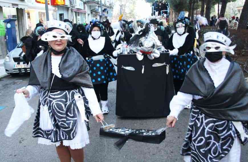 Concurrido el entierro de doña sardina en Puertollano