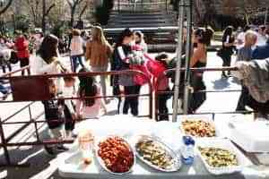 Sabrosas migas han compartido las peñas carnavaleras de Puertollano