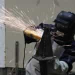 II edición de “Vives Aprende” de Acción contra el Hambre en Manzanares para formarse en soldadura