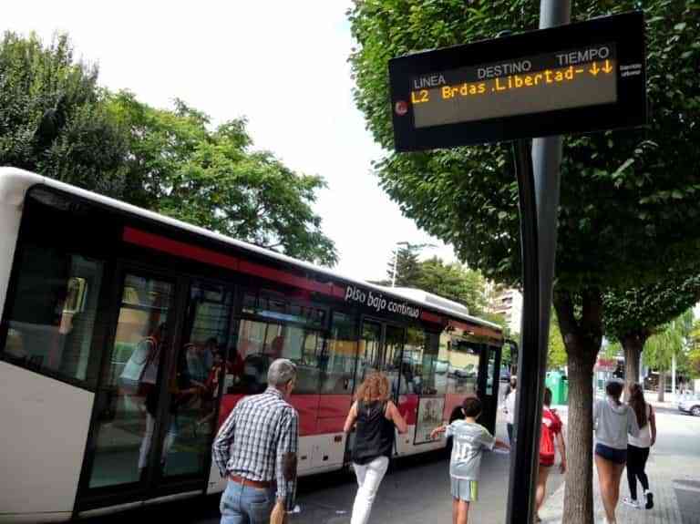 Servicio especial nocturno del bus urbano durante la Feria de Mayo 2022 de Puertollano