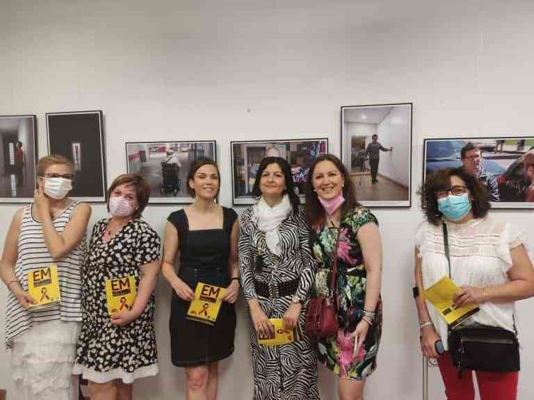La Asociación Española de Esclerosis Múltiple de Ciudad Real -AEDEMCR- inauguró exposición fotográfica en la Casa de Baños de Puertollano