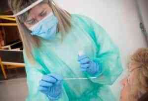 Castilla-La Mancha registra 2.584 casos por infección de Covid del 16 al 22 de mayo en personas mayores de 60 años