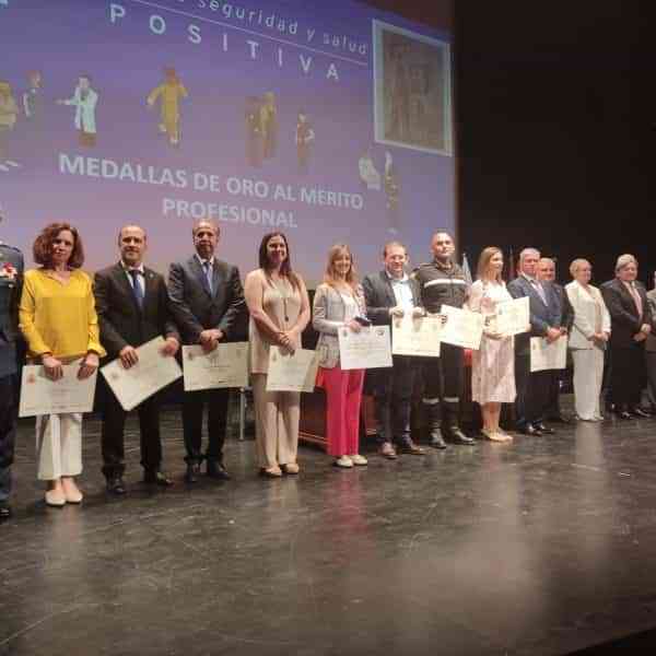 La Asociación de Químicos de Castilla-La Mancha -ARQUICMA- ha celebrado su gala en Puertollano con la presencia del alcalde