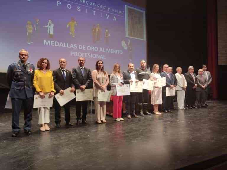 La Asociación de Químicos de Castilla-La Mancha -ARQUICMA- ha celebrado su gala en Puertollano con la presencia del alcalde