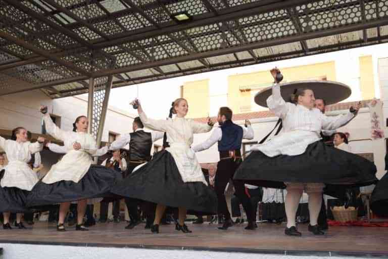 Argamasilla de Alba celebró el XXV Festival Folklórico de Mayos Manchegos