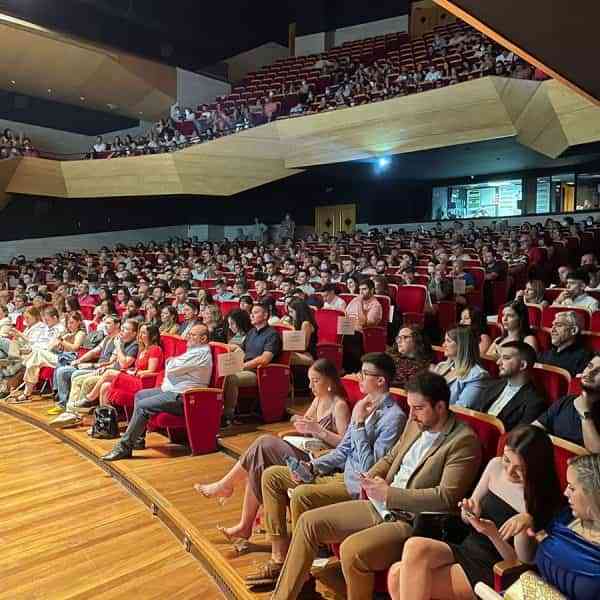 Celebrado el acto de graduación de más de  200 alumnos de la promoción 2020 / 2022 del CIFP Virgen de Gracia