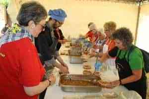 Con el guiso de ternera se ha renovado el Santo Voto a la Virgen de Gracia en Puertollano ayer 1 de junio