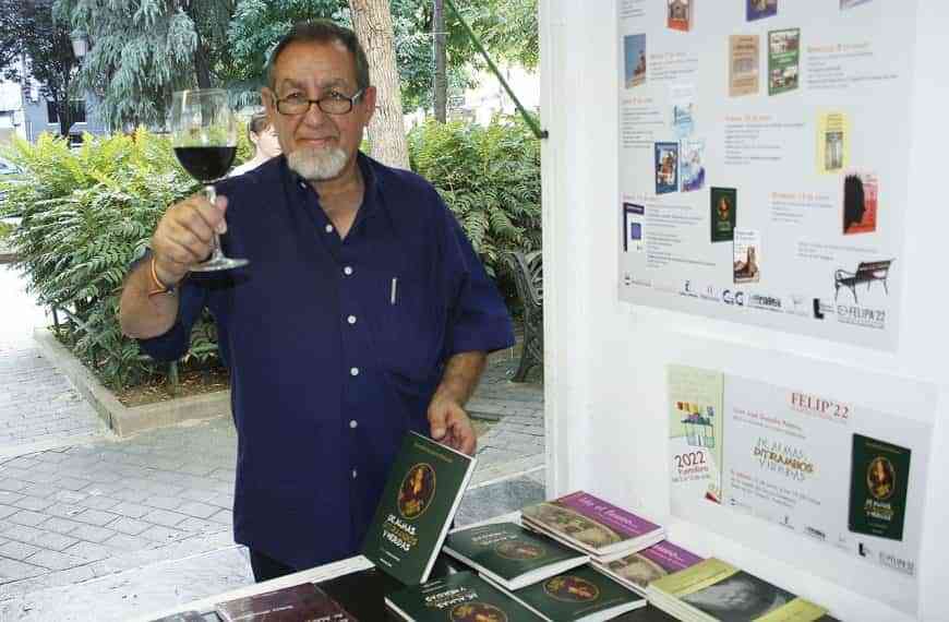 Juan José Guardia Polaino recitará versos de su libro “De almas, ditirambos y heridas” en la exposición “In vino veritas” de Raw Colectivo Fotográfico en Puertollano