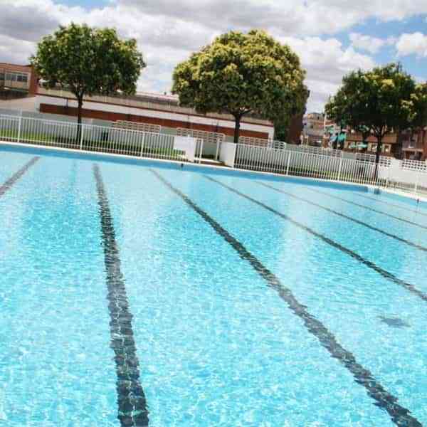 La temporada de verano en las piscinas del complejo de María Luisa Cabañero de Puertollano iniciará mañana a las 11 horas