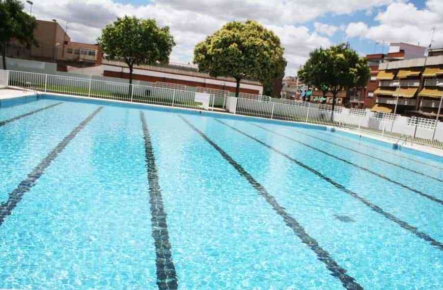 La temporada de verano en las piscinas del complejo de María Luisa Cabañero de Puertollano iniciará mañana a las 11 horas