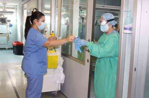Se mantiene estable el número de pacientes COVID ingresados en UCI en los hospitales de Castilla-La Mancha en la última semana