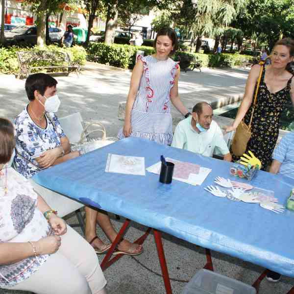 La Asociación del Parkinson y Fundación Fuente Agria en Puertollano celebraron el Día del Abuelo