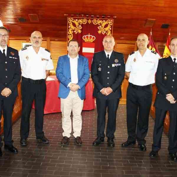 Intedente e inspectores de la Policía Local han tomado posesión de sus cargos en el ayuntamiento de Puertollano