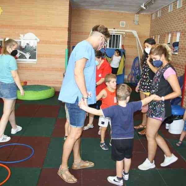 Niños con discapacidad intelectual disfrutan las vacaciones veraniegas en la Escuela de Verano del programa Incluye-Tea de Fundación Fuente Agria