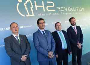 Caballero confía en que el I Congreso Internacional sobre Hidrógeno Verde muestre la potencialidad de Puertollano y de esta tierra en cuanto a energías renovables