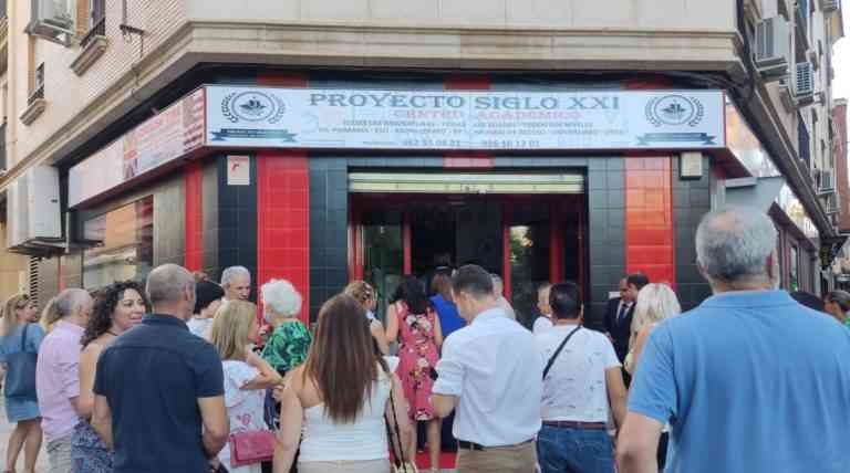 Inaugurada la sede del Centro Académico “Proyecto Siglo XXI” en la plaza Viacrucis de Puertollano