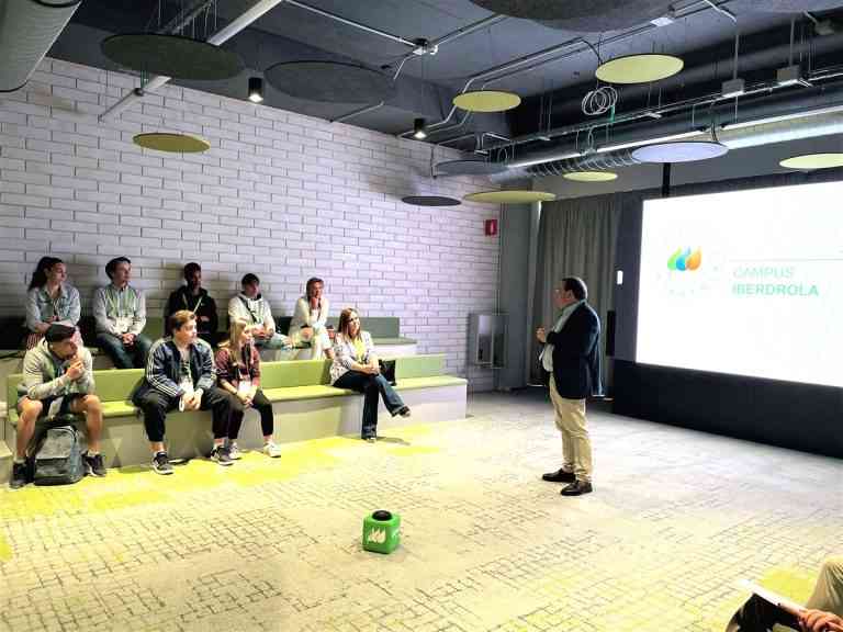 Fundación Iberdrola y Ayuda en Acción ponen en marcha el programa Reactiva en Puertollano para la inserción laboral de los jóvenes entre 16 y 30 años