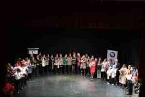 Celebrado el III desfile solidario a beneficio de la Asociación Española Contra el Cáncer en la Casa de Cultura de Manzanares