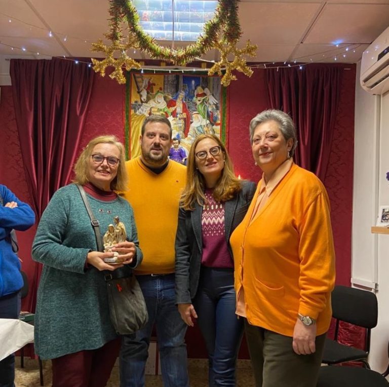 La AECC de Puertollano ganó el concurso de belenes de la Asociación Cofrade “El Capirote” e invitan a visitar la ruta de belenes