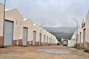 A disposición de pymes y emprendedores la compraventa de naves  en el parque empresarial de La Nava en Puertollano