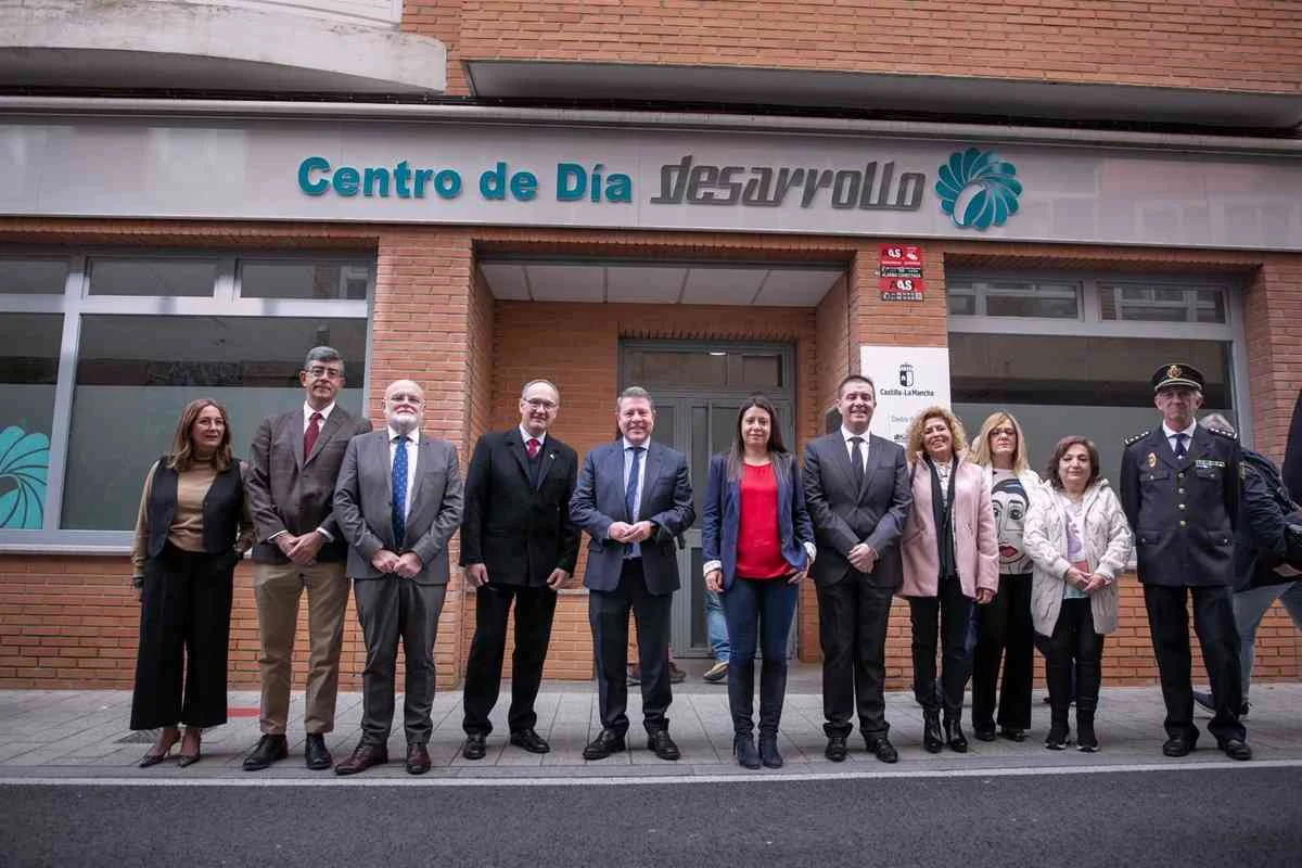 García-Page verbaliza su compromiso de que todos los hospitales de C-LM incorporen un cetro de Atención Temprana