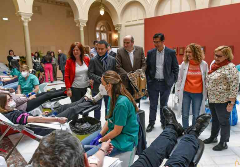 Celebrada la maratón de donaciones de sangre en Ciudad Real en un día de los enamorados de donar sangre para salvar vidas