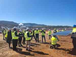 La planta solar de Estrella Solar que Endesa construye a través de Enel Green Power España visitó el alcalde de Puertollano