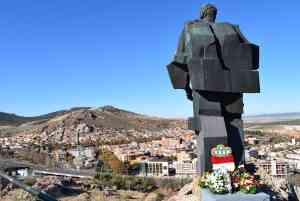 Por el Día Mundial de la Seguridad y Salud en el trabajo, el 28 de abril, iluminarán de color rojo el monumento al minero de Puertollano
