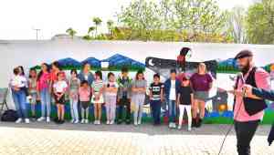 Un mural que simboliza la historia y la cultura del pueblo gitano en calle Los Navarros de Puertollano visitó el alcalde Adolfo Muñiz