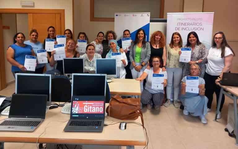 Mujeres de Puertollano se han formado durante 50 horas  en competencias digitales con la  Fundación Secretariado Gitano