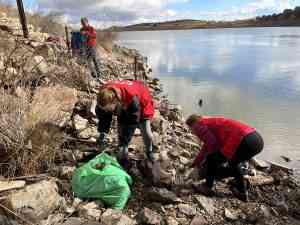 En el entorno de la Laguna de la Pilarica y Riscal en Puertollano realizarán recogida de basuraleza este sábado