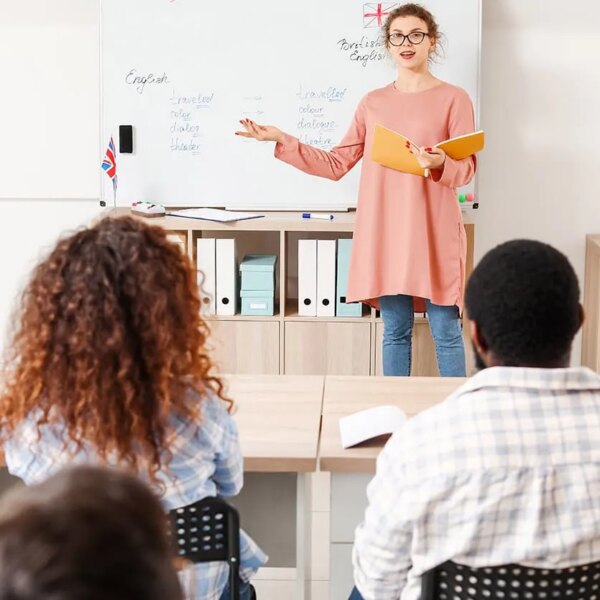 El Gobierno regional destinará el próximo curso auxiliares de conversación a 26 centros educativos con proyectos bilingües de FP