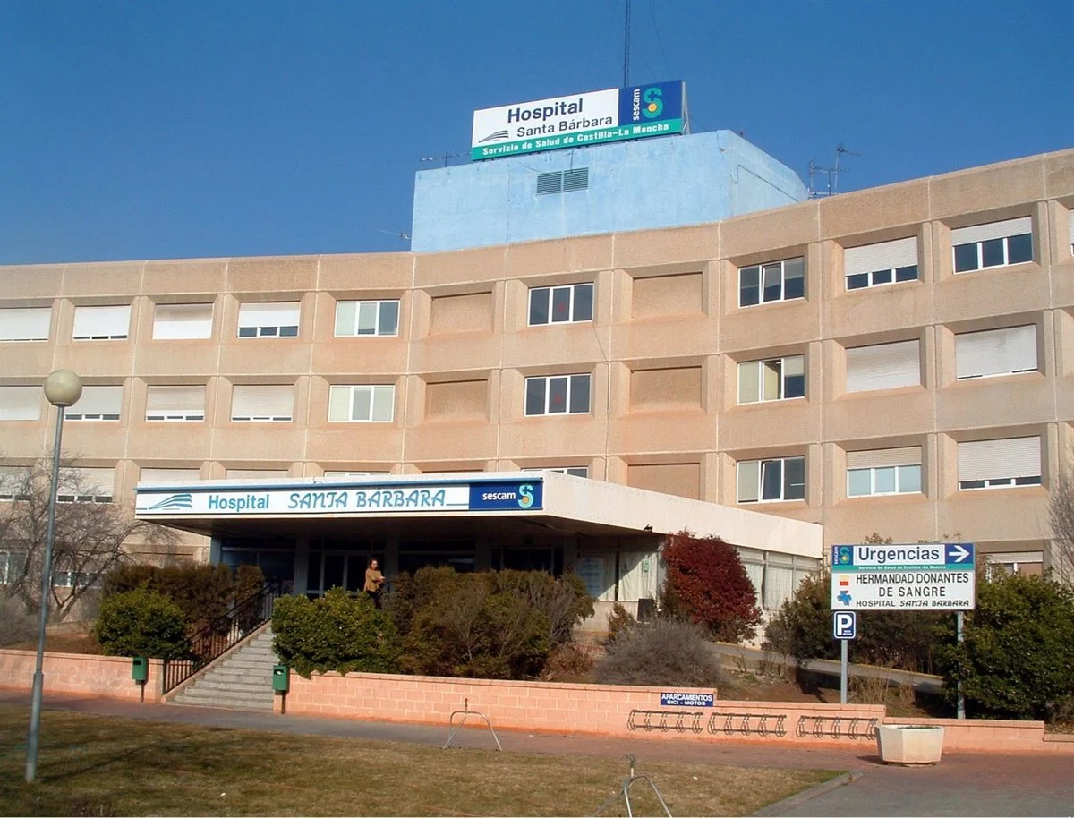 Una cocinera de una residencia en Puertollano es trasladada al hospital después de sufrir quemaduras en los pies con aceite