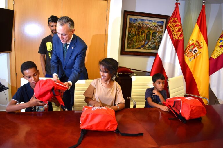 6 niños saharauis con discapacidad disfrutan del verano en Puertollano con el programa “Vacaciones en paz”