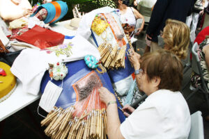 Bases  para  selección de 10  monitores por concurso de méritos para impartir cursos en la Universidad Popular de Puertollano