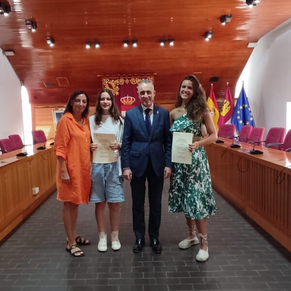 26  jóvenes estudiantes de secundaria de Puertollano y del Conservatorio de Música reconocidos por su rendimiento académico
